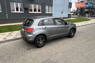 Внедорожник / Кроссовер Mitsubishi ASX 2012 в 