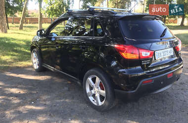 Внедорожник / Кроссовер Mitsubishi ASX 2010 в 