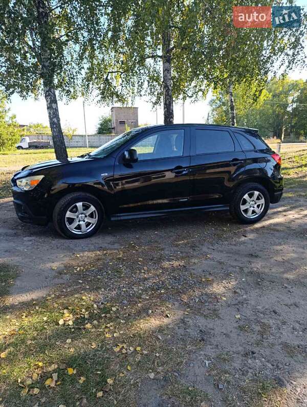 Внедорожник / Кроссовер Mitsubishi ASX 2010 в Пирятине