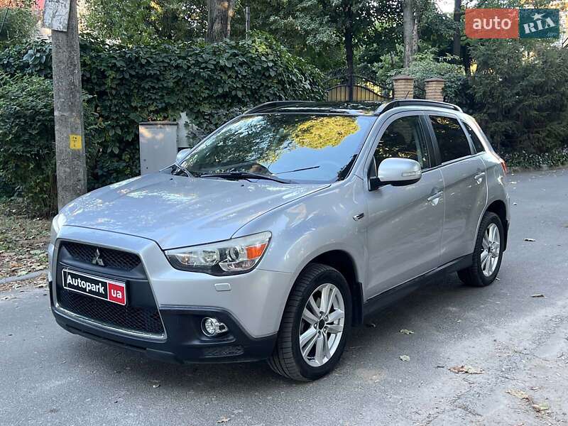 Позашляховик / Кросовер Mitsubishi ASX 2010 в Києві