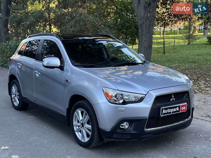 Позашляховик / Кросовер Mitsubishi ASX 2010 в Києві