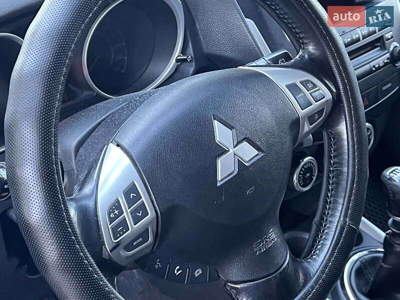 Позашляховик / Кросовер Mitsubishi ASX 2010 в Києві