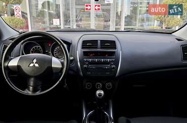 Внедорожник / Кроссовер Mitsubishi ASX 2012 в 