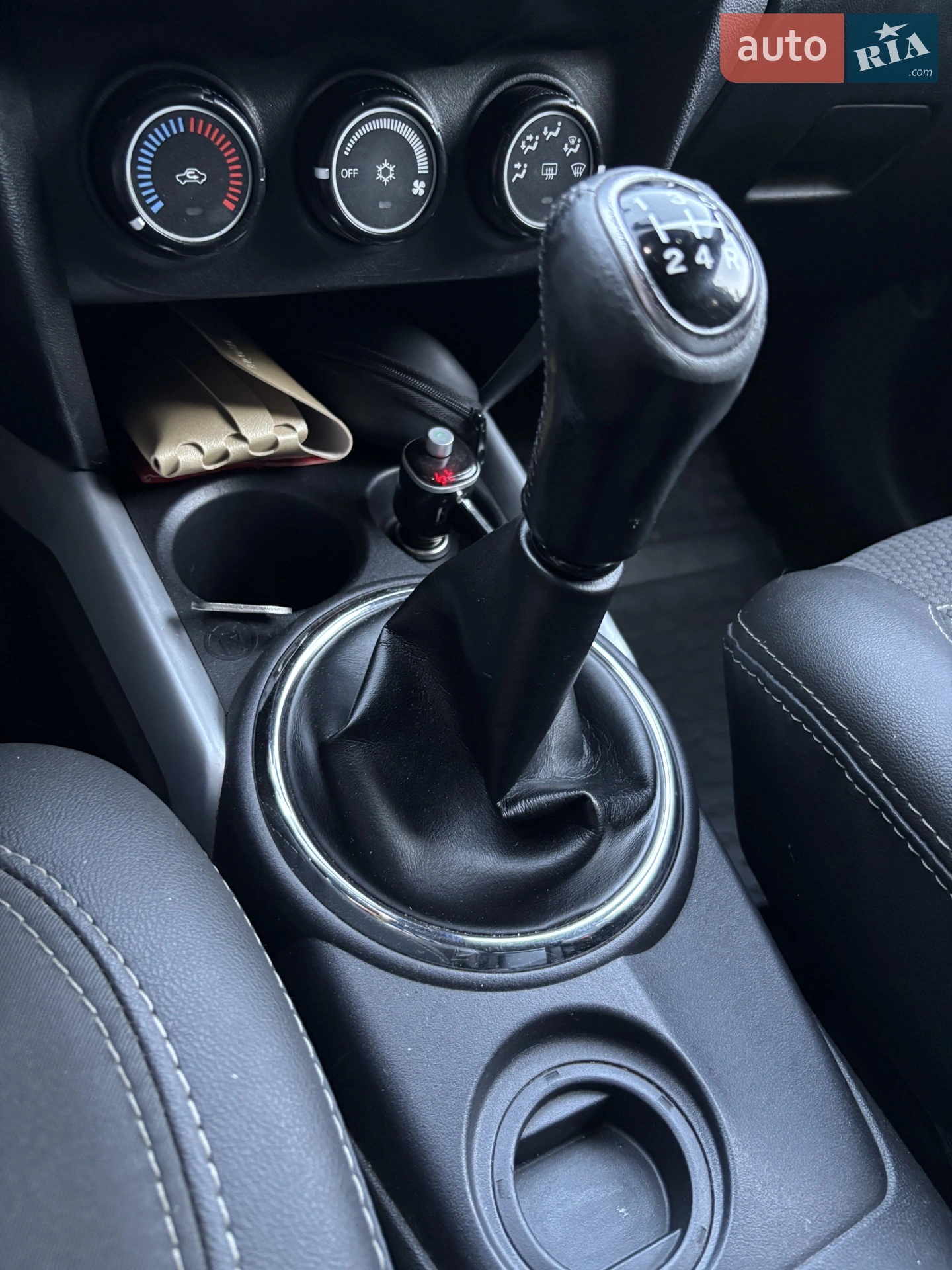 2010 Mitsubishi ASX - мініатюра 12