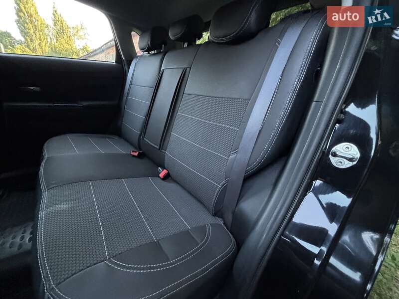 Внедорожник / Кроссовер Mitsubishi ASX 2010 в Ромнах