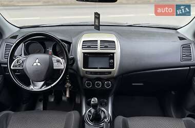 Внедорожник / Кроссовер Mitsubishi ASX 2014 в 