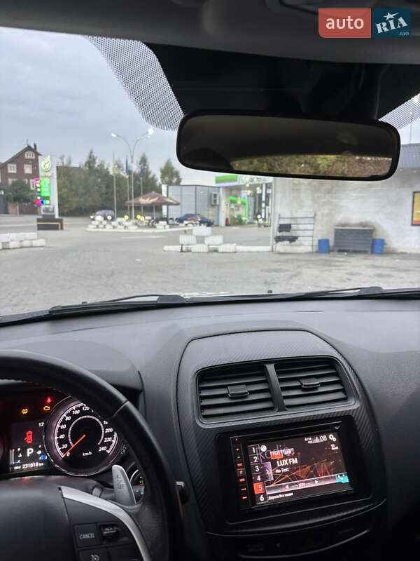 Внедорожник / Кроссовер Mitsubishi ASX 2014 в Черновцах