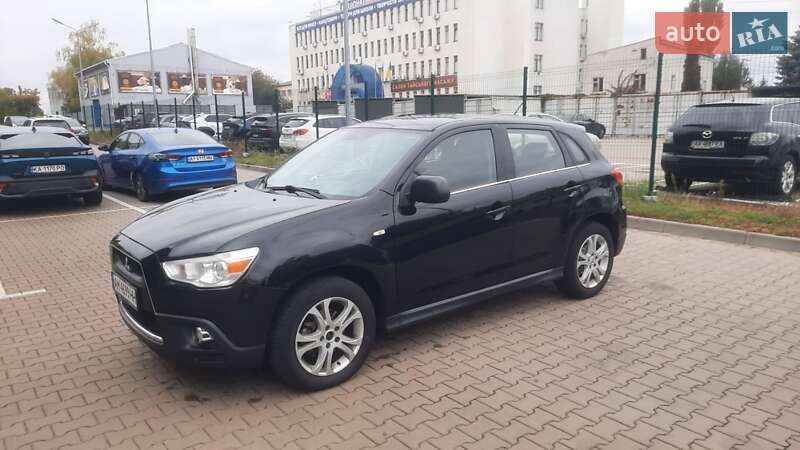 Внедорожник / Кроссовер Mitsubishi ASX 2010 в Киеве