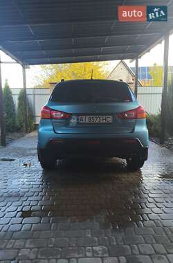 Внедорожник / Кроссовер Mitsubishi ASX 2010 в 