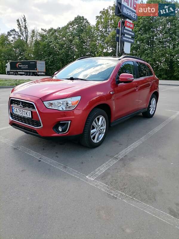 Внедорожник / Кроссовер Mitsubishi ASX 2013 в Бершади