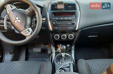 Внедорожник / Кроссовер Mitsubishi ASX 2011 в 