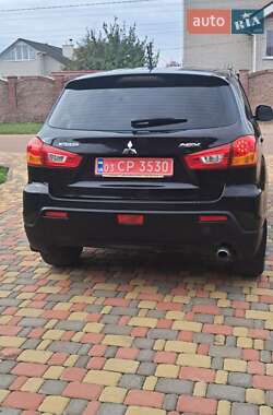 Внедорожник / Кроссовер Mitsubishi ASX 2011 в 