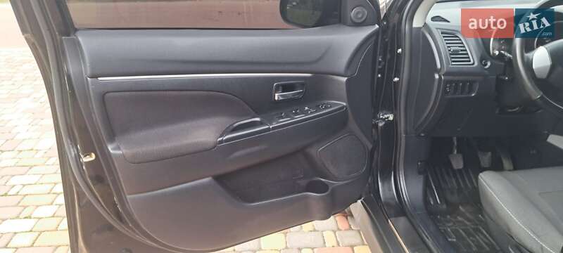 Позашляховик / Кросовер Mitsubishi ASX 2011 в Житомирі фото 13 Позашляховик / Кросовер Mitsubishi ASX 2011 в Житомирі