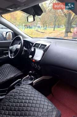 Внедорожник / Кроссовер Mitsubishi ASX 2012 в 