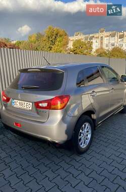 Внедорожник / Кроссовер Mitsubishi ASX 2015 в 