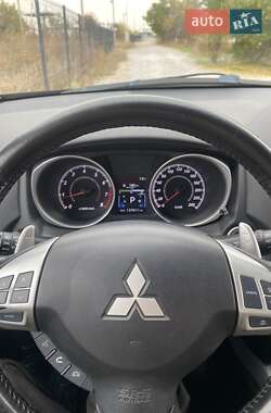 Позашляховик / Кросовер Mitsubishi ASX 2011 в 