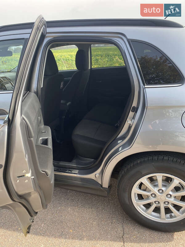 Внедорожник / Кроссовер Mitsubishi ASX 2014 в Житомире