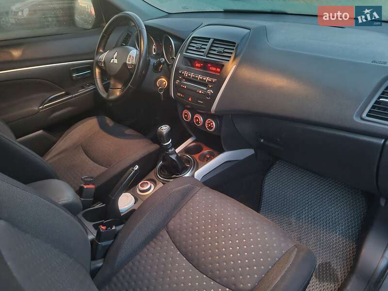 Внедорожник / Кроссовер Mitsubishi ASX 2011 в Полтаве