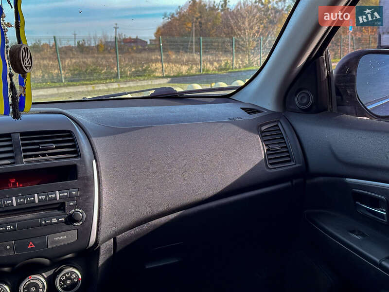 Позашляховик / Кросовер Mitsubishi ASX 2011 в Радивиліві фото 76 Позашляховик / Кросовер Mitsubishi ASX 2011 в Радивиліві