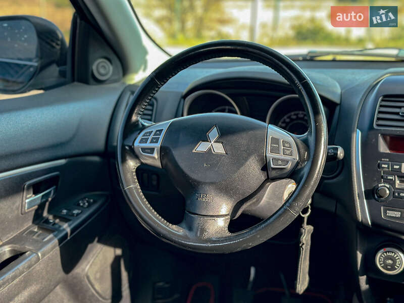 Позашляховик / Кросовер Mitsubishi ASX 2011 в Радивиліві фото 78 Позашляховик / Кросовер Mitsubishi ASX 2011 в Радивиліві
