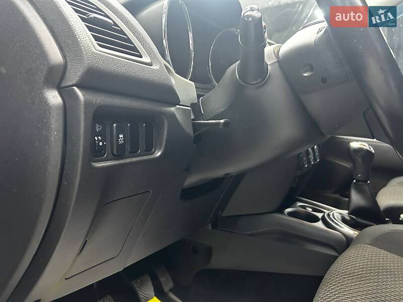 Внедорожник / Кроссовер Mitsubishi ASX 2017 в Черновцах