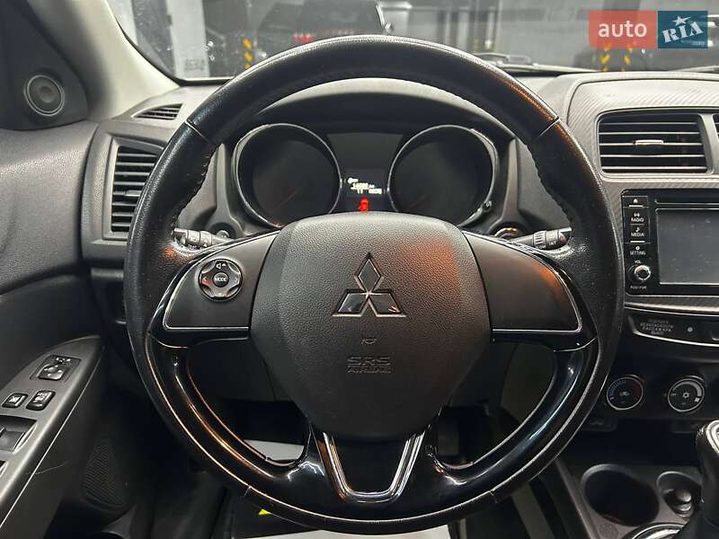 Внедорожник / Кроссовер Mitsubishi ASX 2017 в Черновцах