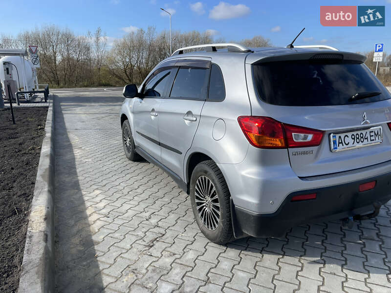 Позашляховик / Кросовер Mitsubishi ASX 2010 в Турійську