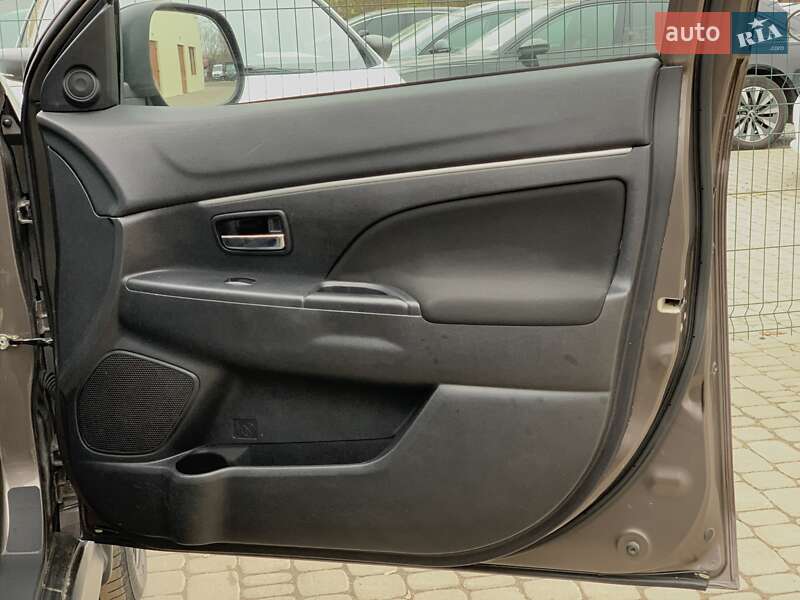 Позашляховик / Кросовер Mitsubishi ASX 2011 в Бердичеві фото 33 Позашляховик / Кросовер Mitsubishi ASX 2011 в Бердичеві