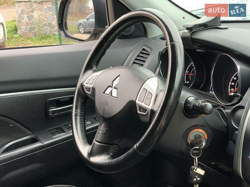 Позашляховик / Кросовер Mitsubishi ASX 2011 в Бердичеві фото 35 Позашляховик / Кросовер Mitsubishi ASX 2011 в Бердичеві