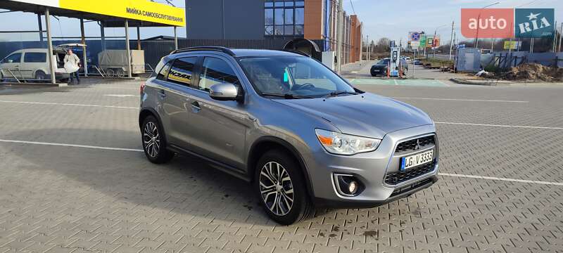 Внедорожник / Кроссовер Mitsubishi ASX 2015 в Луцке