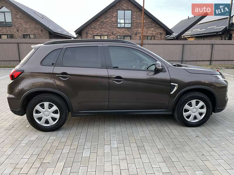 Внедорожник / Кроссовер Mitsubishi ASX 2020 в Киеве