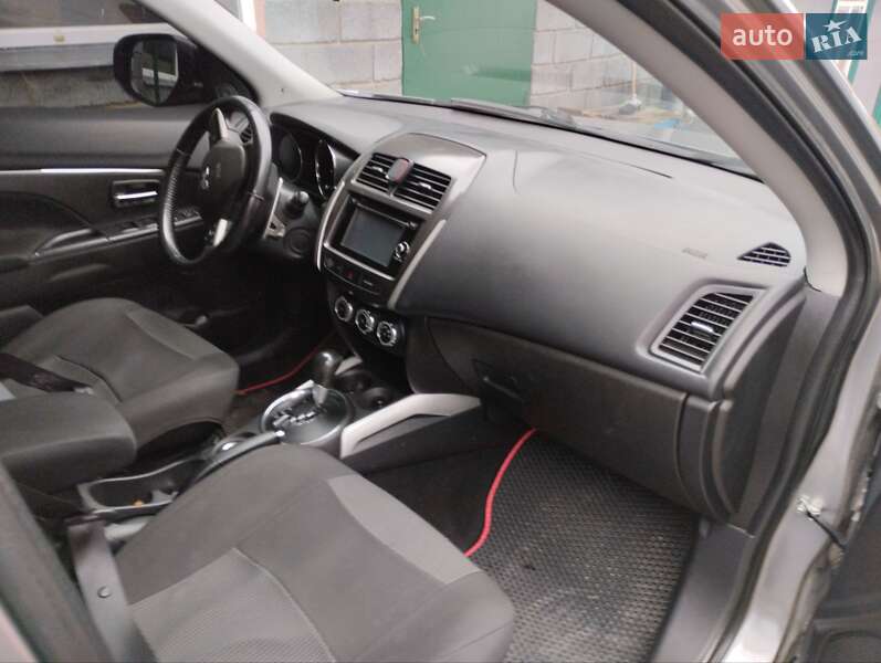 Позашляховик / Кросовер Mitsubishi ASX 2013 в Коротичу