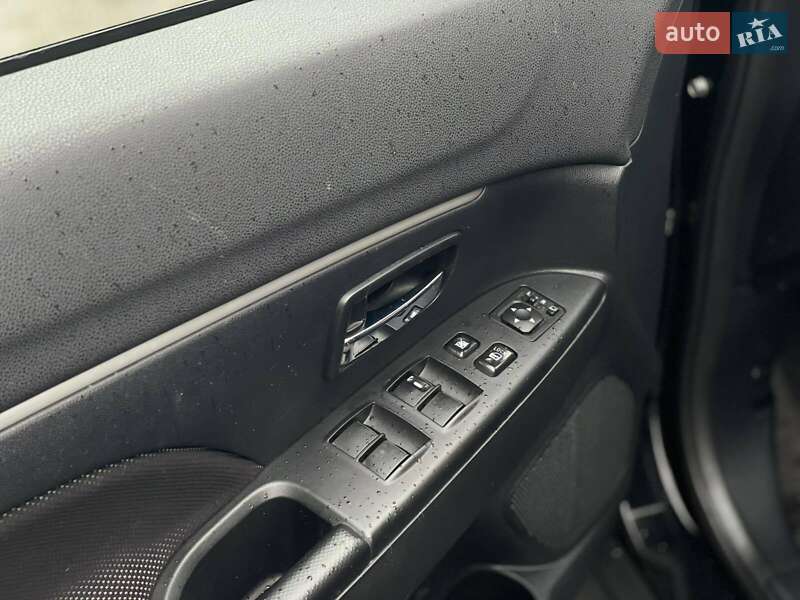 Позашляховик / Кросовер Mitsubishi ASX 2011 в Дніпрі