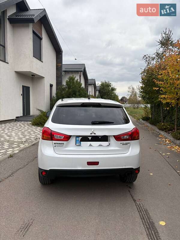 Позашляховик / Кросовер Mitsubishi ASX 2015 в Сумах