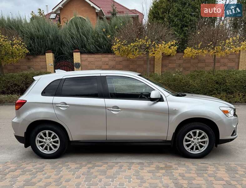 Внедорожник / Кроссовер Mitsubishi ASX 2018 в Киеве