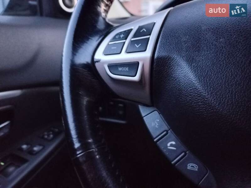 Внедорожник / Кроссовер Mitsubishi ASX 2012 в Тернополе