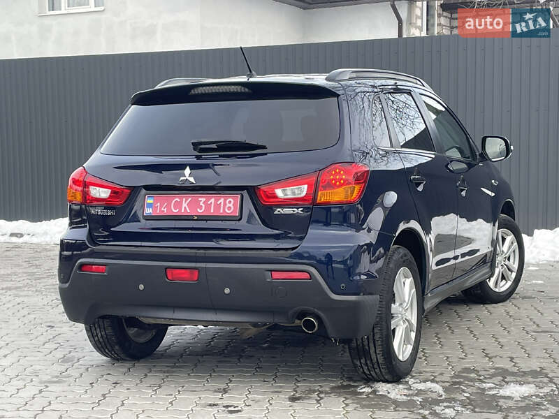 Внедорожник / Кроссовер Mitsubishi ASX 2011 в Меденичах