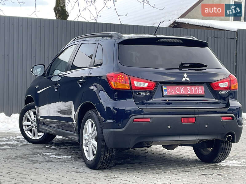 Внедорожник / Кроссовер Mitsubishi ASX 2011 в Меденичах