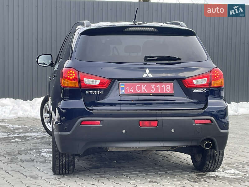 Внедорожник / Кроссовер Mitsubishi ASX 2011 в Меденичах