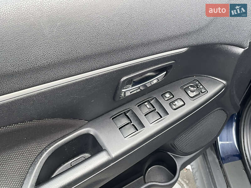 Внедорожник / Кроссовер Mitsubishi ASX 2011 в Меденичах