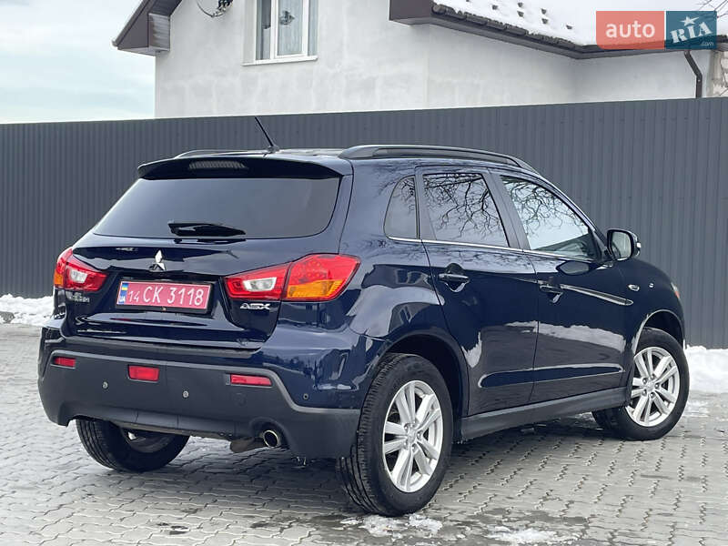 Внедорожник / Кроссовер Mitsubishi ASX 2011 в Меденичах