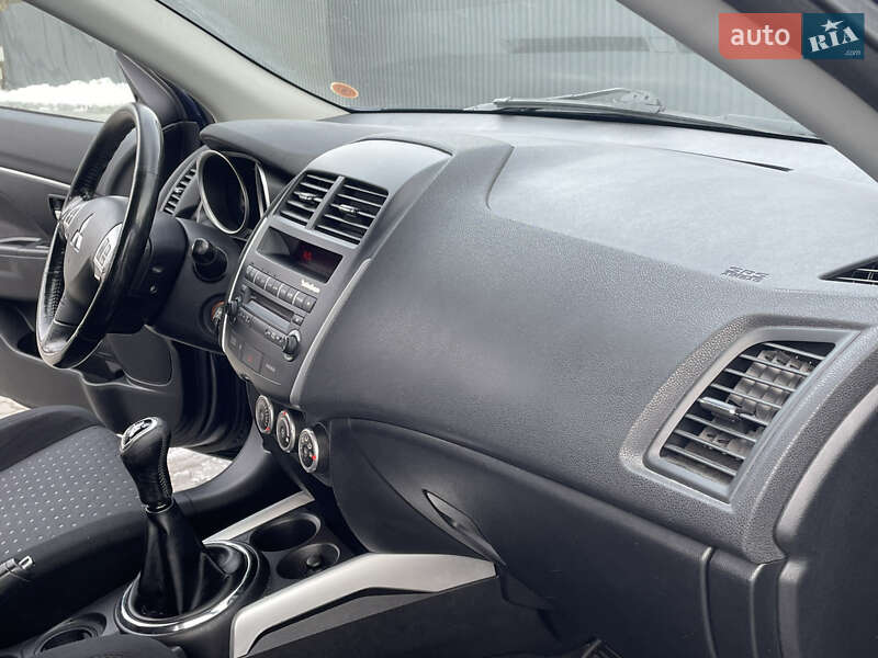 Внедорожник / Кроссовер Mitsubishi ASX 2011 в Меденичах