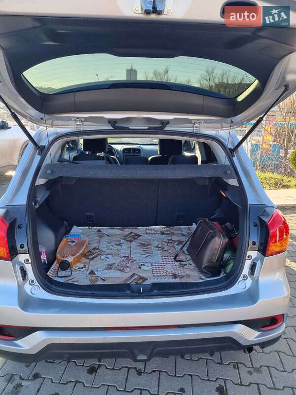 Позашляховик / Кросовер Mitsubishi ASX 2018 в Чернівцях