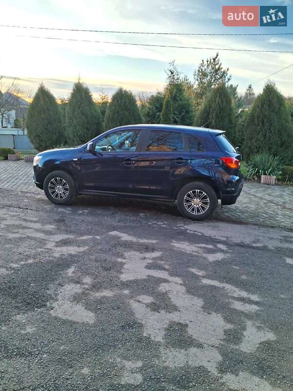 Позашляховик / Кросовер Mitsubishi ASX 2012 в Чернівцях