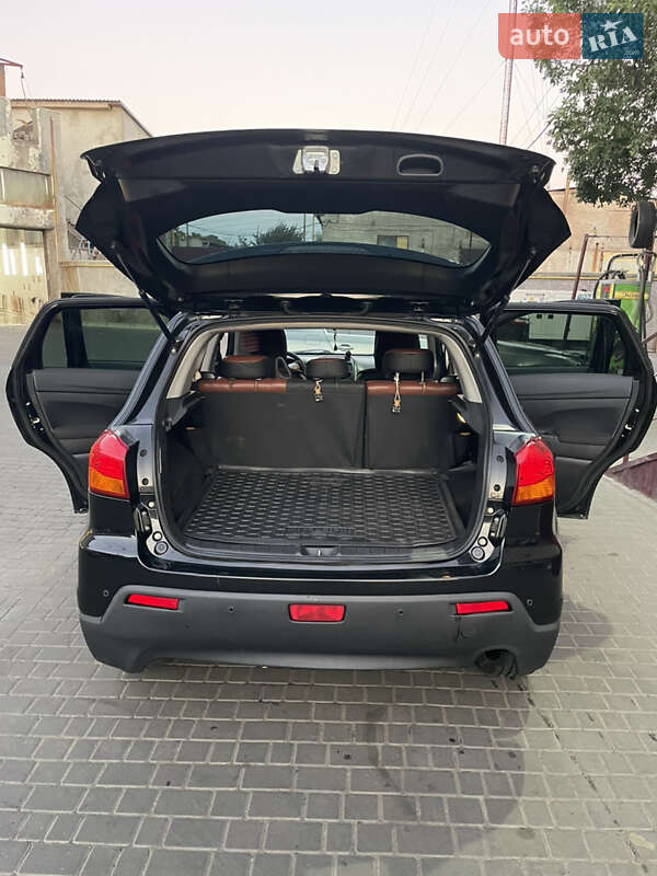 Позашляховик / Кросовер Mitsubishi ASX 2011 в Одесі