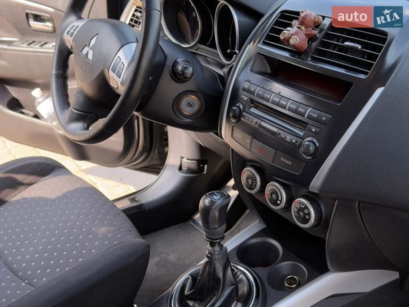 Внедорожник / Кроссовер Mitsubishi ASX 2010 в Ивано-Франковске