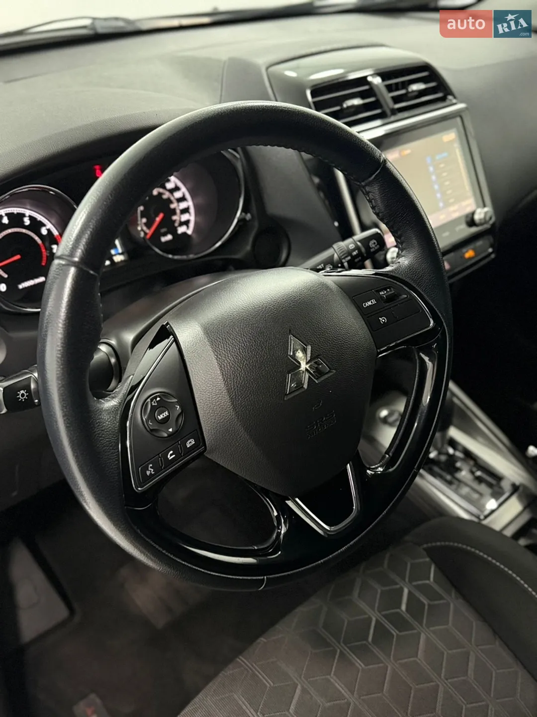 2021 Mitsubishi ASX - мініатюра 17