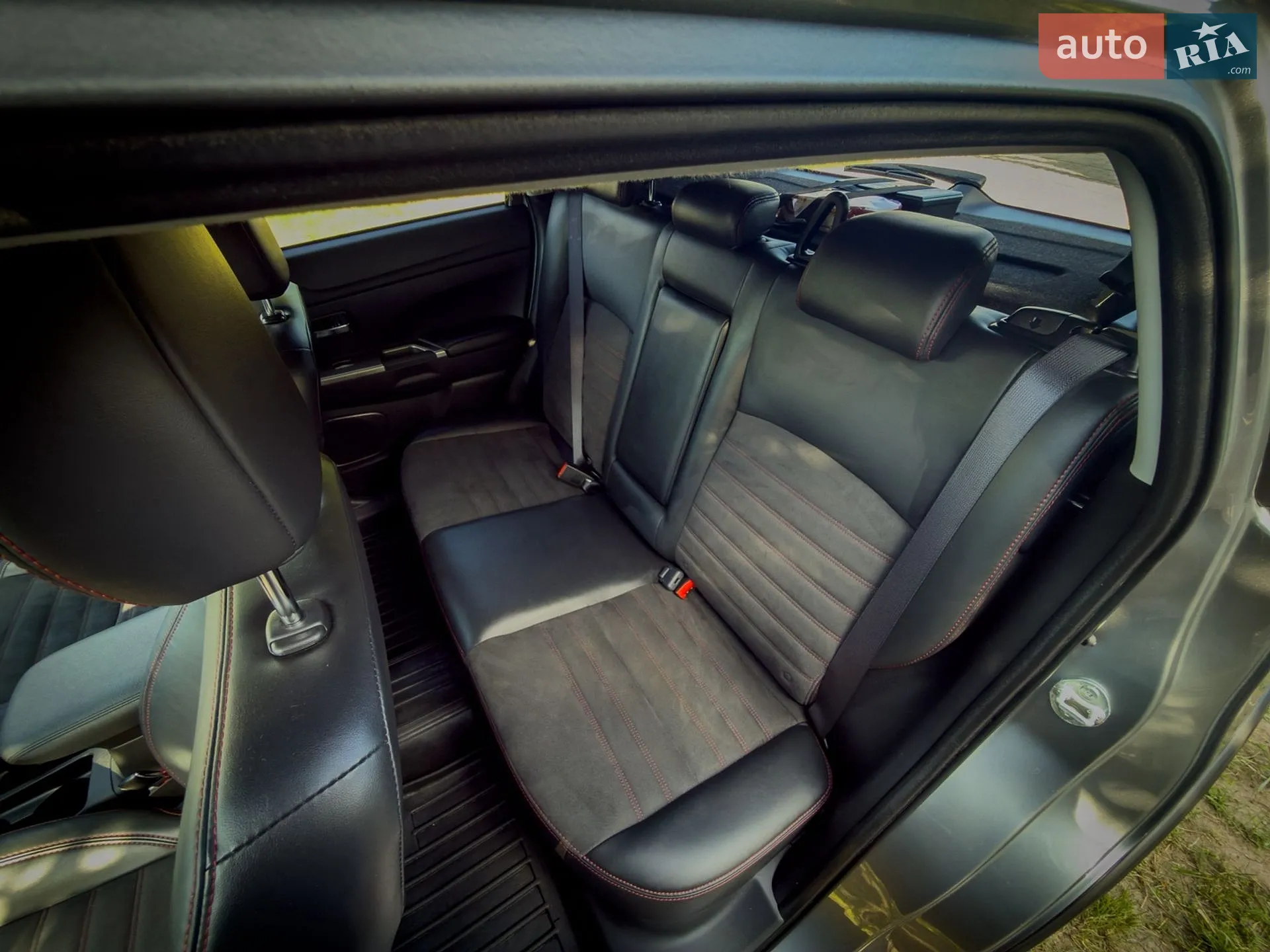 2019 Mitsubishi ASX - мініатюра 18