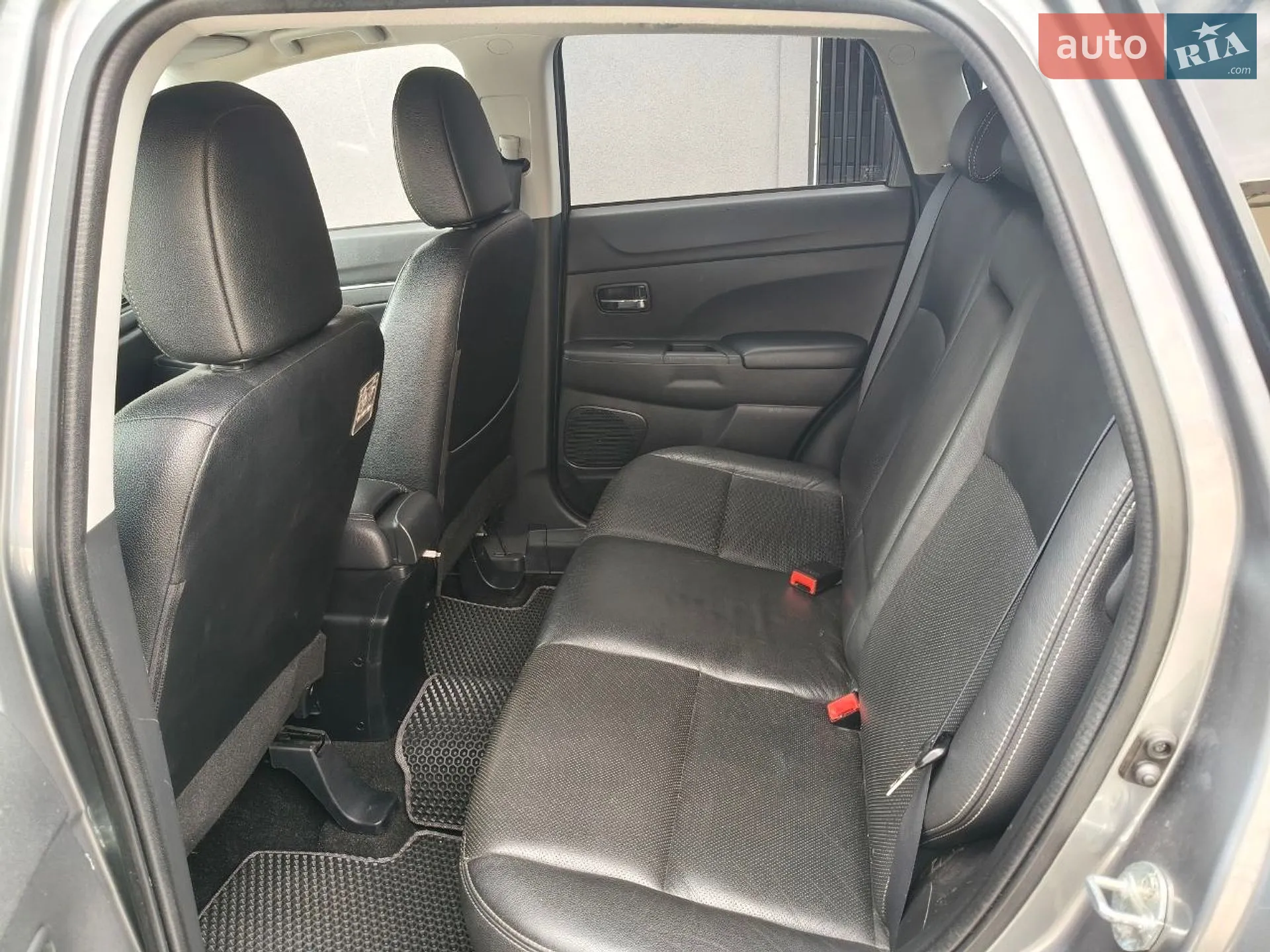 2013 Mitsubishi ASX - мініатюра 12