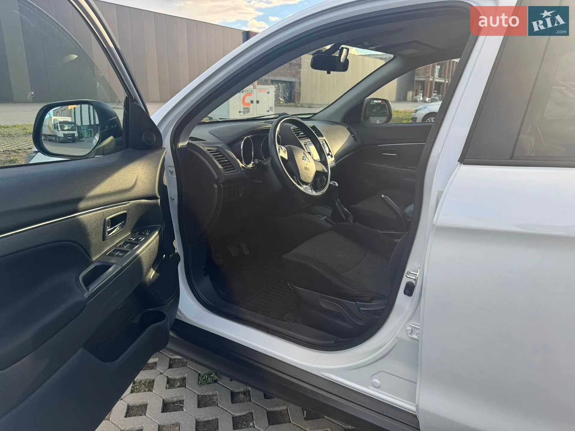 2019 Mitsubishi ASX - мініатюра 11
